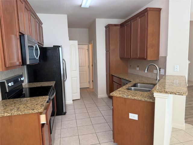 2410 Great Oaks DR 701, Round Rock, TX 78681