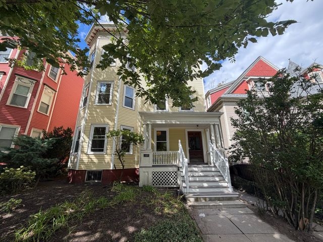 1657 Cambridge St 1, Cambridge, MA 02138