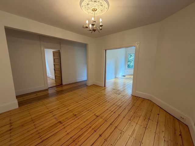 1657 Cambridge St 1, Cambridge, MA 02138