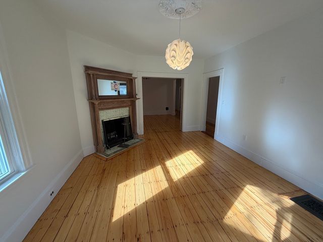 1657 Cambridge St 1, Cambridge, MA 02138
