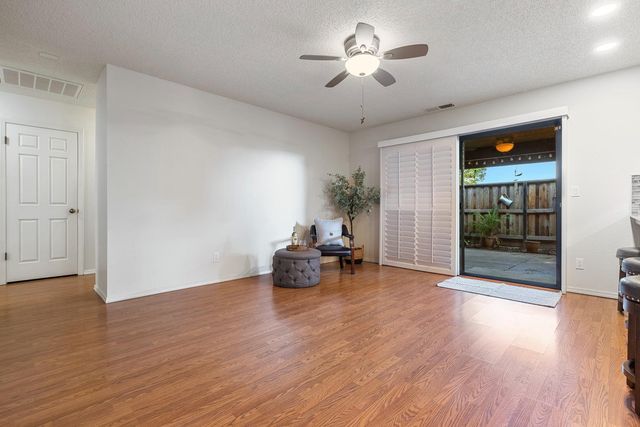 4633 N Glenn Avenue, Fresno, CA 93704