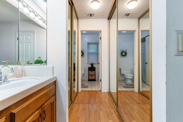 4633 N Glenn Avenue, Fresno, CA 93704