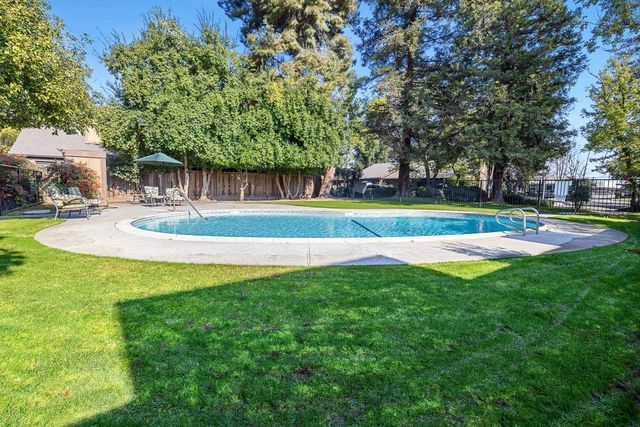 4633 N Glenn Avenue, Fresno, CA 93704