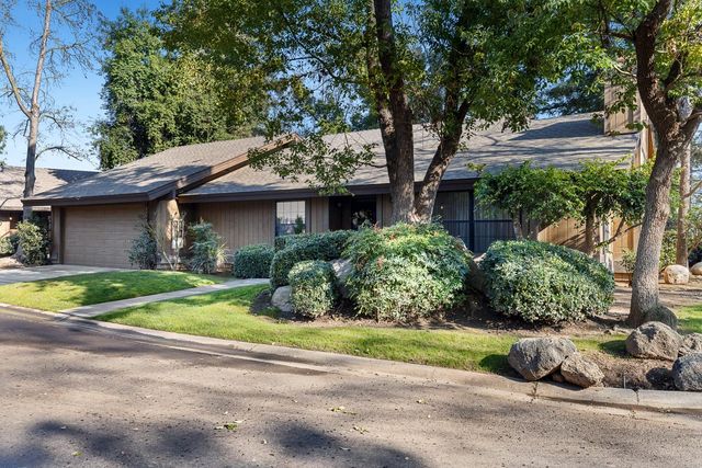 4633 N Glenn Avenue, Fresno, CA 93704