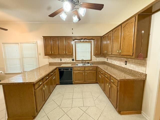 7415 RED RIVER DR, Memphis, TN 38125