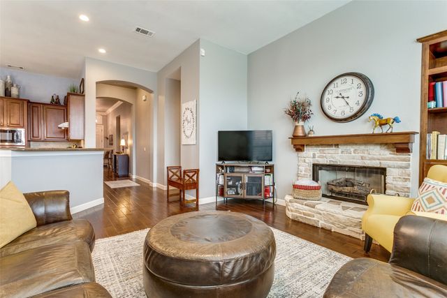 2805 Vista View Drive, Lewisville, TX 75067