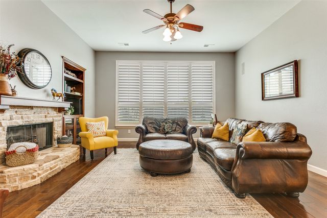 2805 Vista View Drive, Lewisville, TX 75067