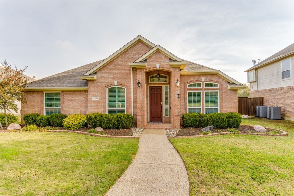 2805 Vista View Drive, Lewisville, TX 75067