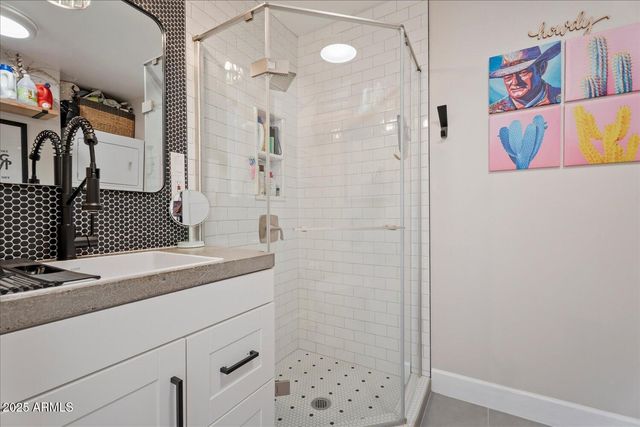 6275 S SALT CEDAR Place, Chandler, AZ 85249