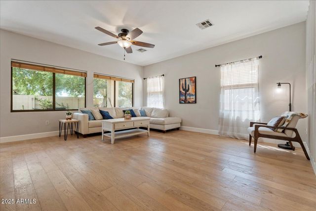 6275 S SALT CEDAR Place, Chandler, AZ 85249