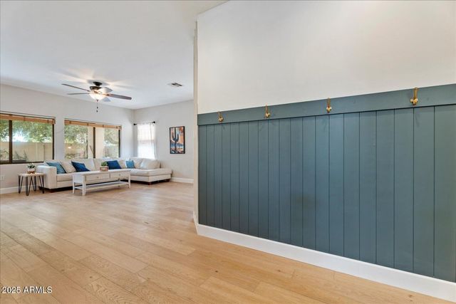 6275 S SALT CEDAR Place, Chandler, AZ 85249