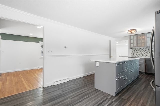 37 Lexington Avenue, Methuen, MA 01844