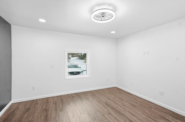 37 Lexington Avenue, Methuen, MA 01844