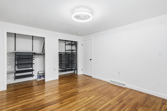 37 Lexington Avenue, Methuen, MA 01844