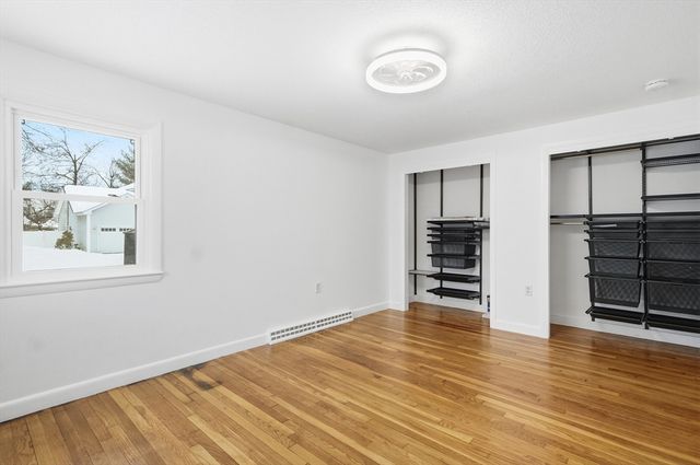 37 Lexington Avenue, Methuen, MA 01844