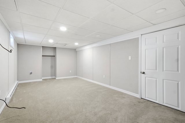 37 Lexington Avenue, Methuen, MA 01844