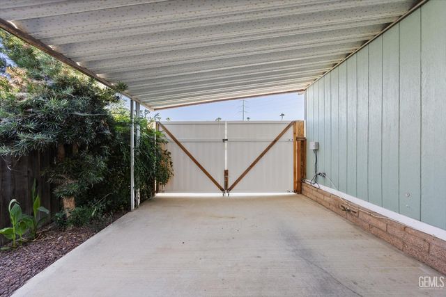 605 46th Street, Bakersfield, CA 93301