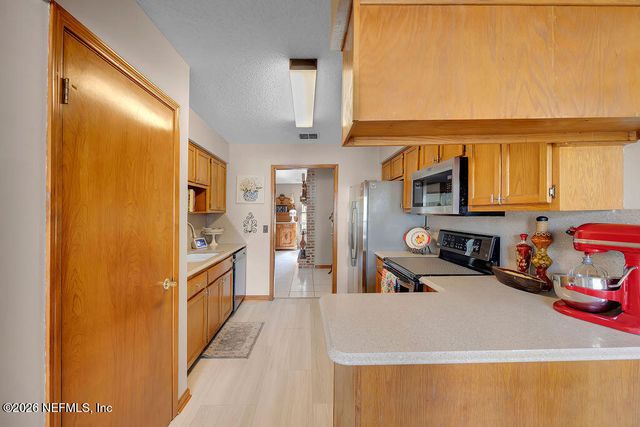 2494 STONEBRIDGE Drive, Orange Park, FL 32065