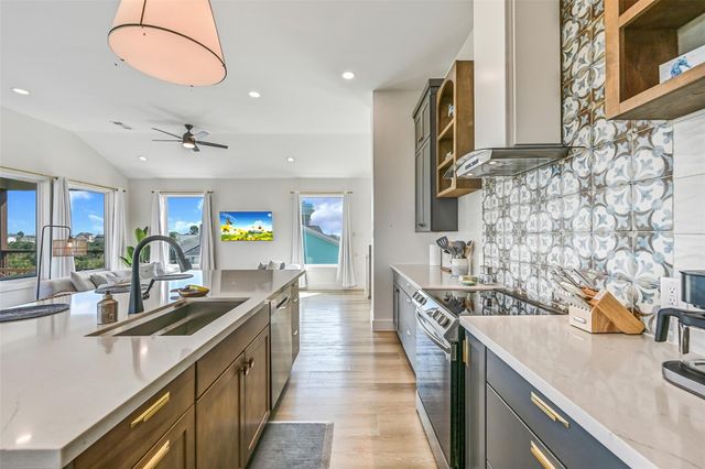 4110 Isla Del Sol, Galveston, TX 77554