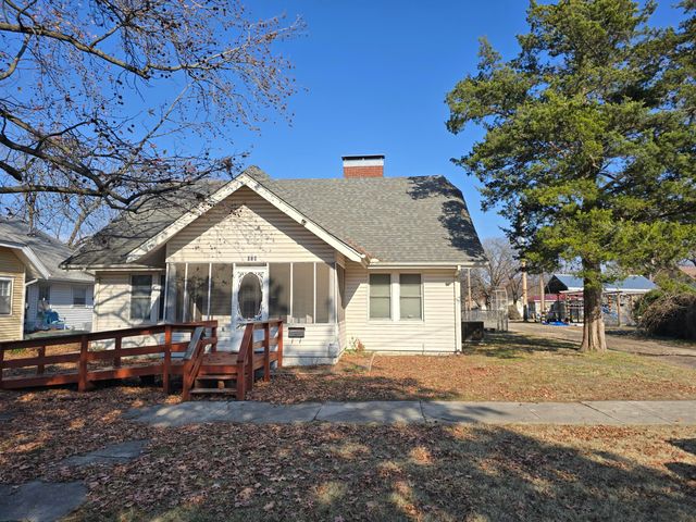 918 NW 1st Avenue, Miami, OK 74354