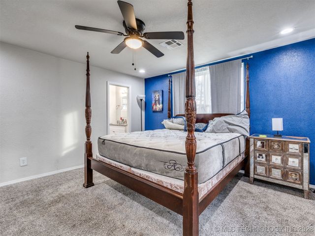 228 E Mohawk Boulevard, Tulsa, OK 74106