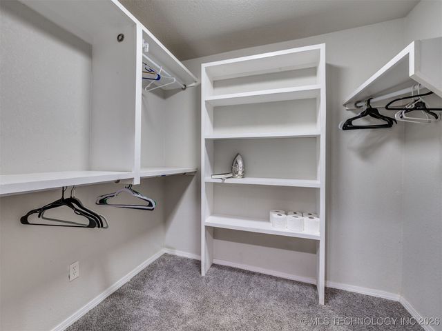 228 E Mohawk Boulevard, Tulsa, OK 74106