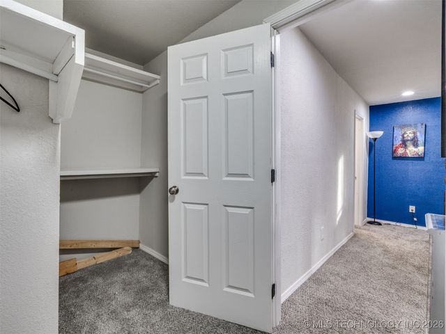 228 E Mohawk Boulevard, Tulsa, OK 74106