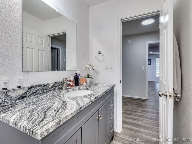 228 E Mohawk Boulevard, Tulsa, OK 74106