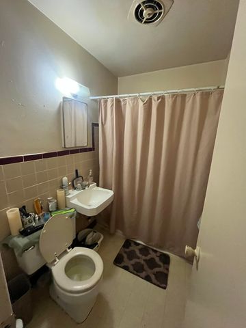 1508 FIR PL 1-4, Columbia, MO 65201