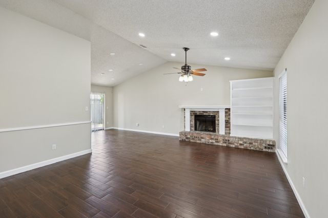 4613 Amherst Lane, Grand Prairie, TX 75052