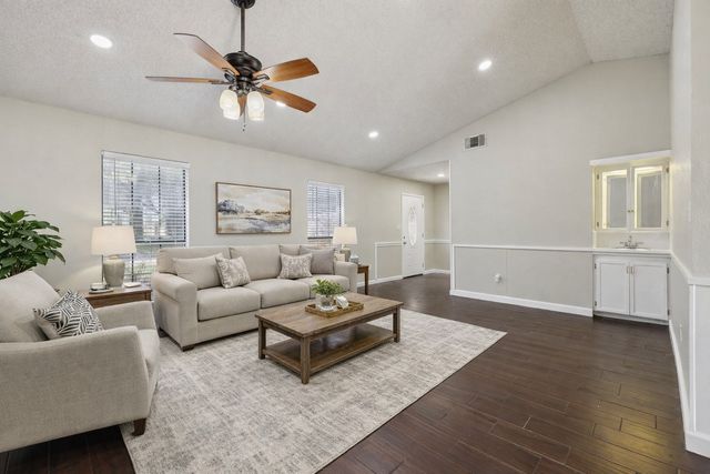 4613 Amherst Lane, Grand Prairie, TX 75052