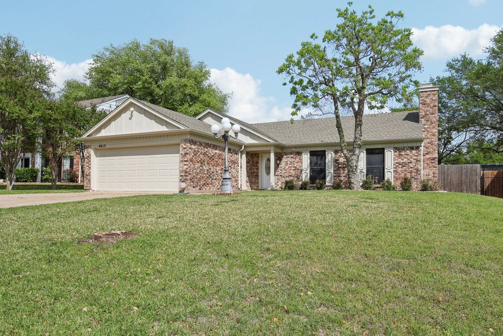 4613 Amherst Lane, Grand Prairie, TX 75052