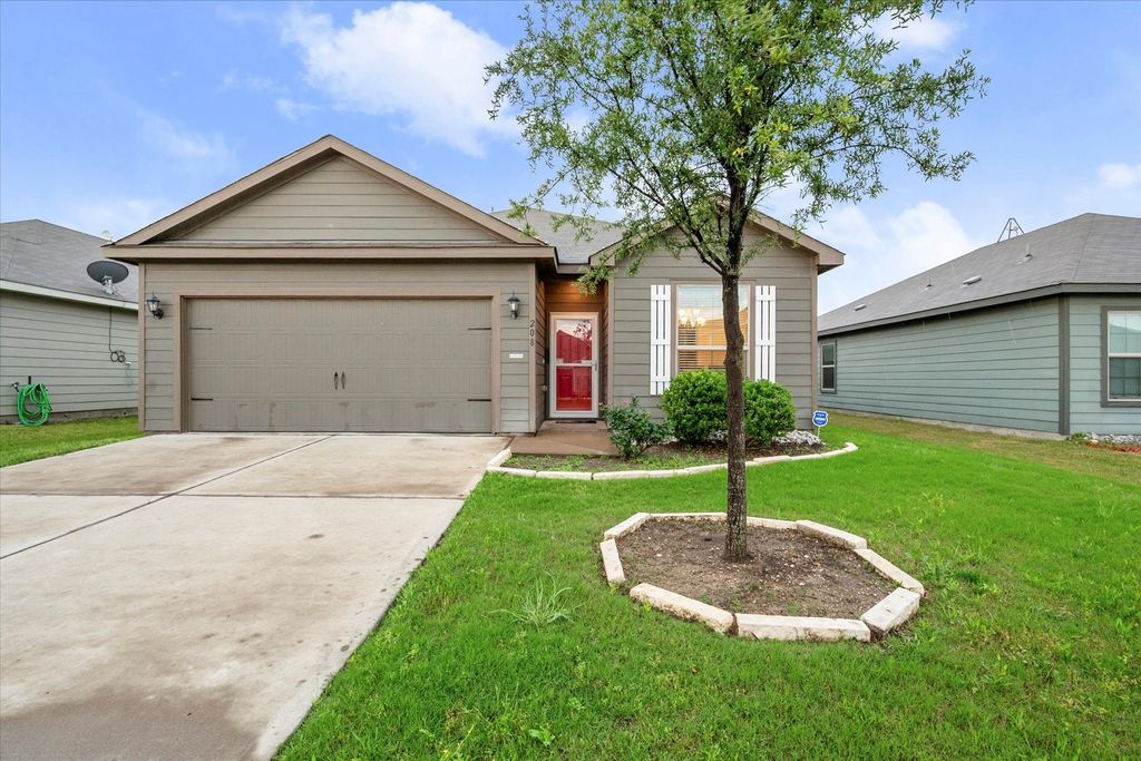 208 Liberty Lane, Venus, TX 76084