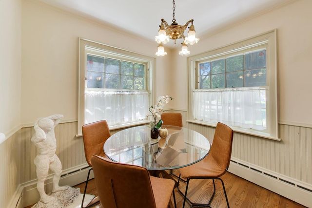 5898 N Caldwell Avenue, Chicago, IL 60646