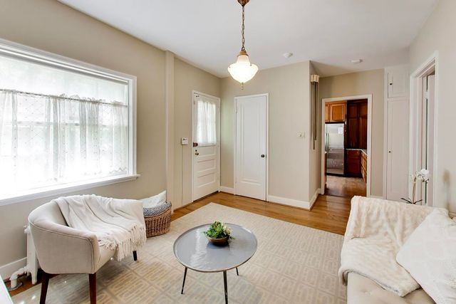 5898 N Caldwell Avenue, Chicago, IL 60646