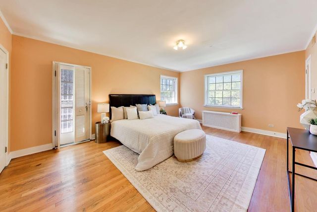 5898 N Caldwell Avenue, Chicago, IL 60646