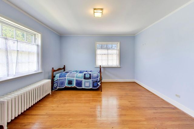 5898 N Caldwell Avenue, Chicago, IL 60646