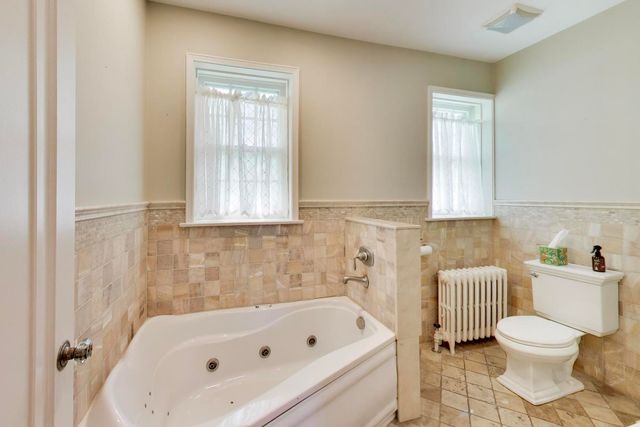 5898 N Caldwell Avenue, Chicago, IL 60646