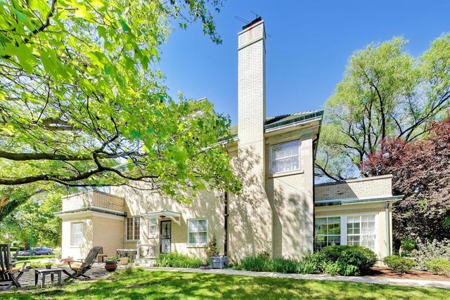 5898 N Caldwell Avenue, Chicago, IL 60646
