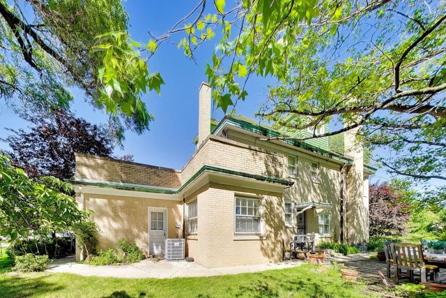 5898 N Caldwell Avenue, Chicago, IL 60646