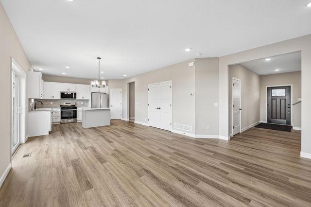 4519 89th Street NE, Monticello, MN 55328