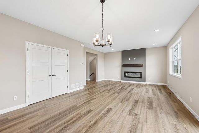 4519 89th Street NE, Monticello, MN 55328