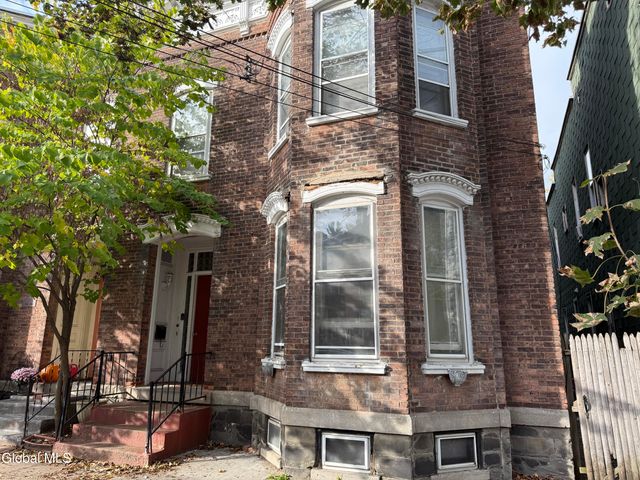 229 Green Street, Schenectady, NY 12305