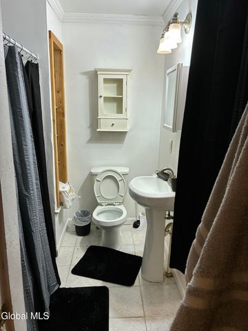 229 Green Street, Schenectady, NY 12305