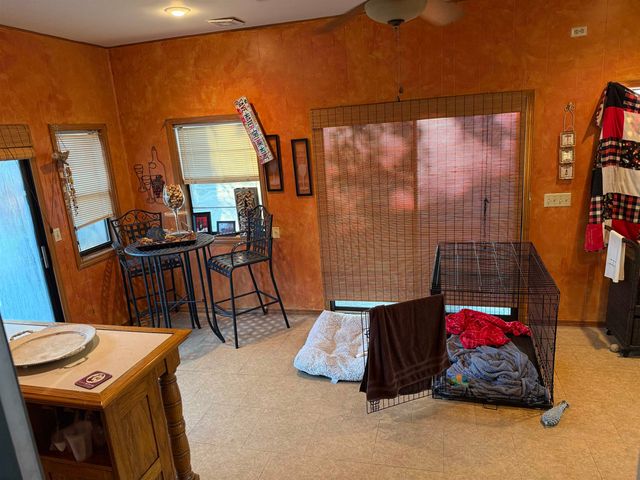 622 Crestway St, Wellington, KS 67152