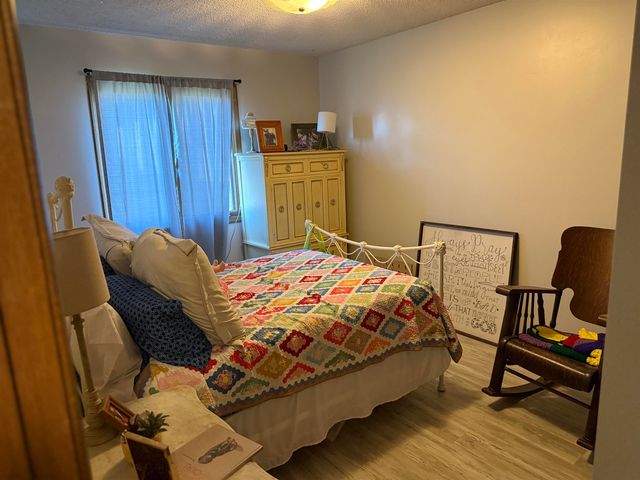 622 Crestway St, Wellington, KS 67152