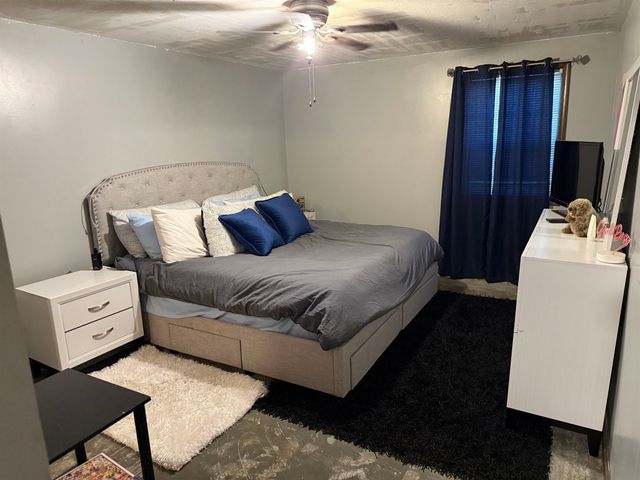 622 Crestway St, Wellington, KS 67152