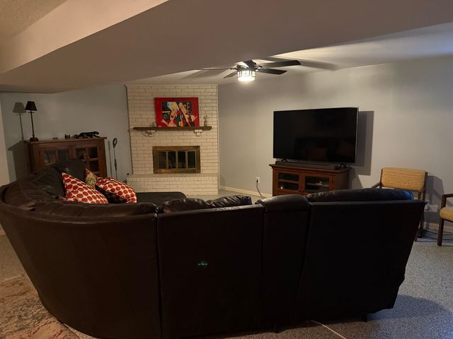 622 Crestway St, Wellington, KS 67152