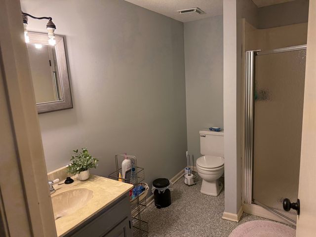 622 Crestway St, Wellington, KS 67152