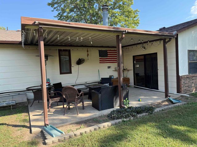 622 Crestway St, Wellington, KS 67152